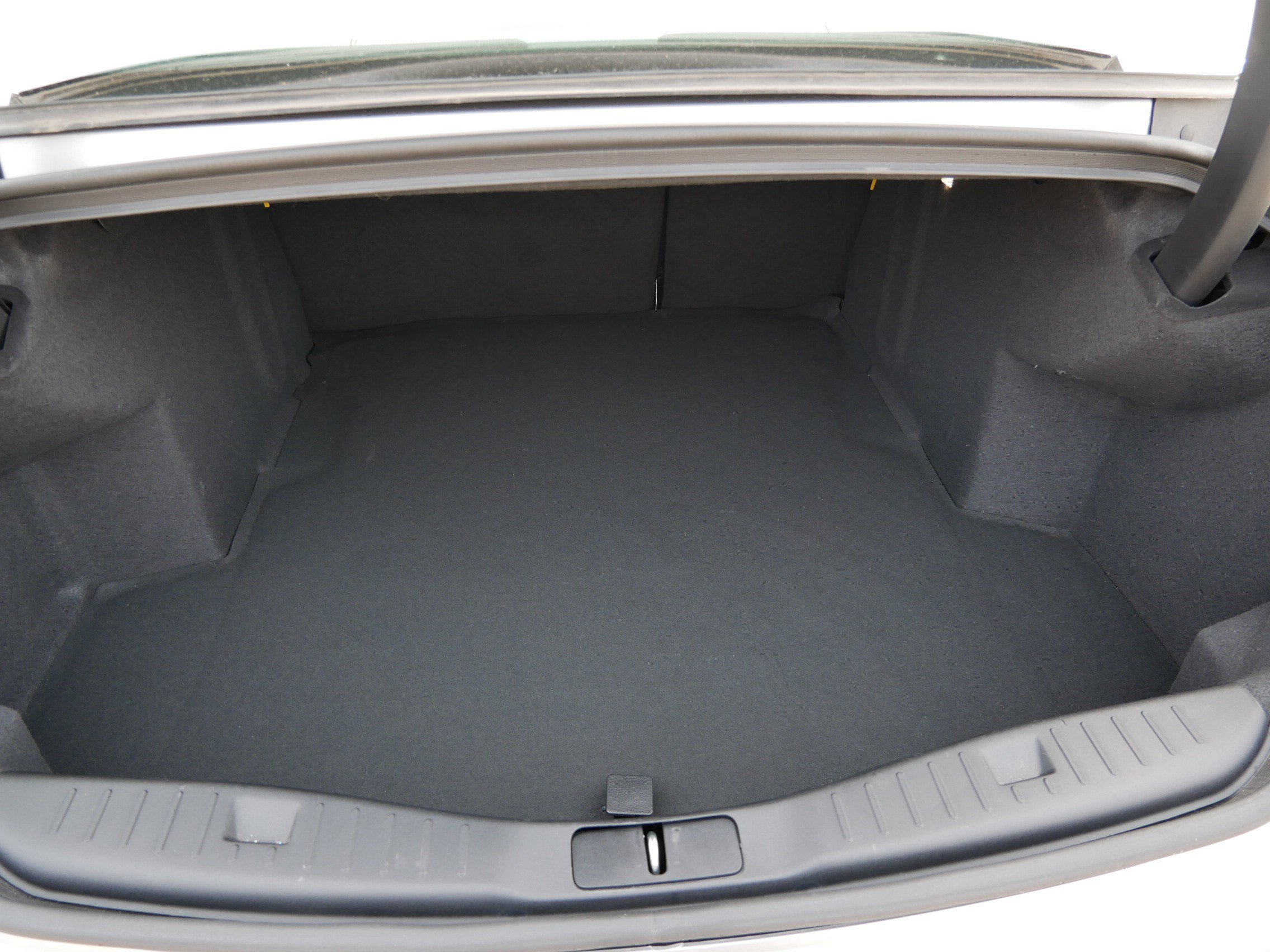 Used 2020 Lincoln MKZ w/ Convenience Package image 16