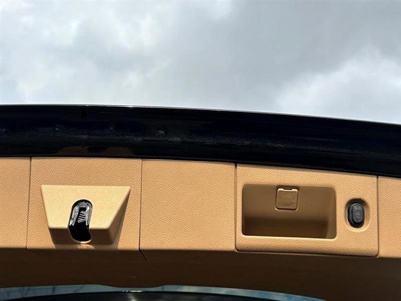 Used 2020 Cadillac Escalade ESV Platinum image 53