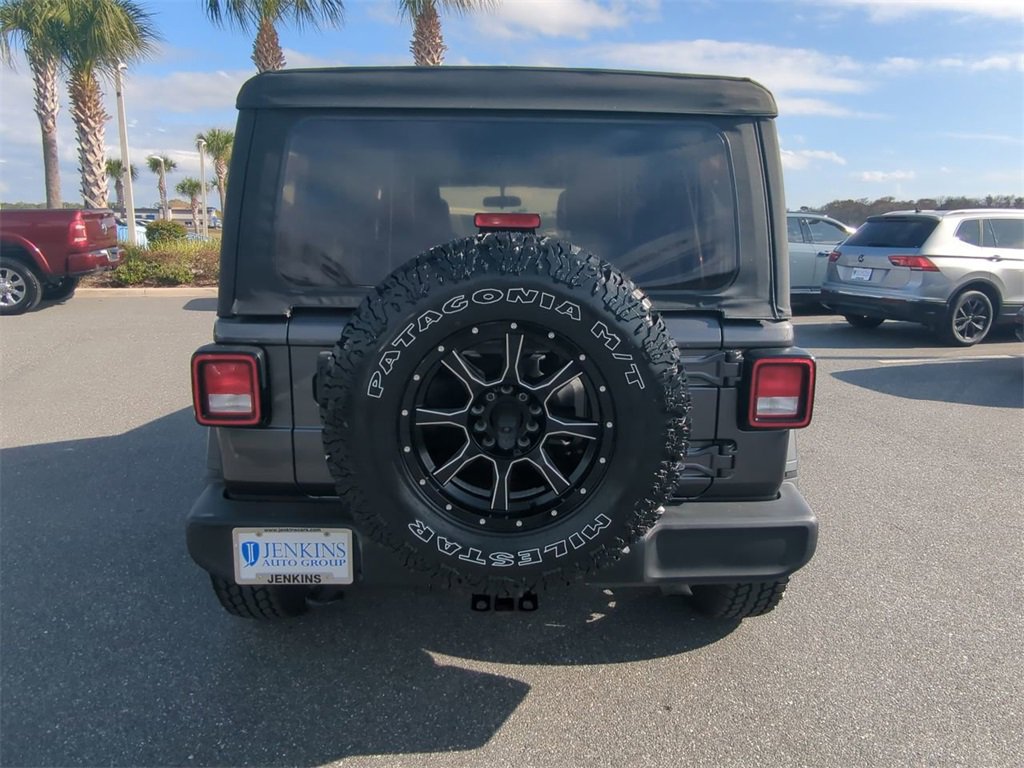 Used 2018 Jeep Wrangler Unlimited Sport image 5