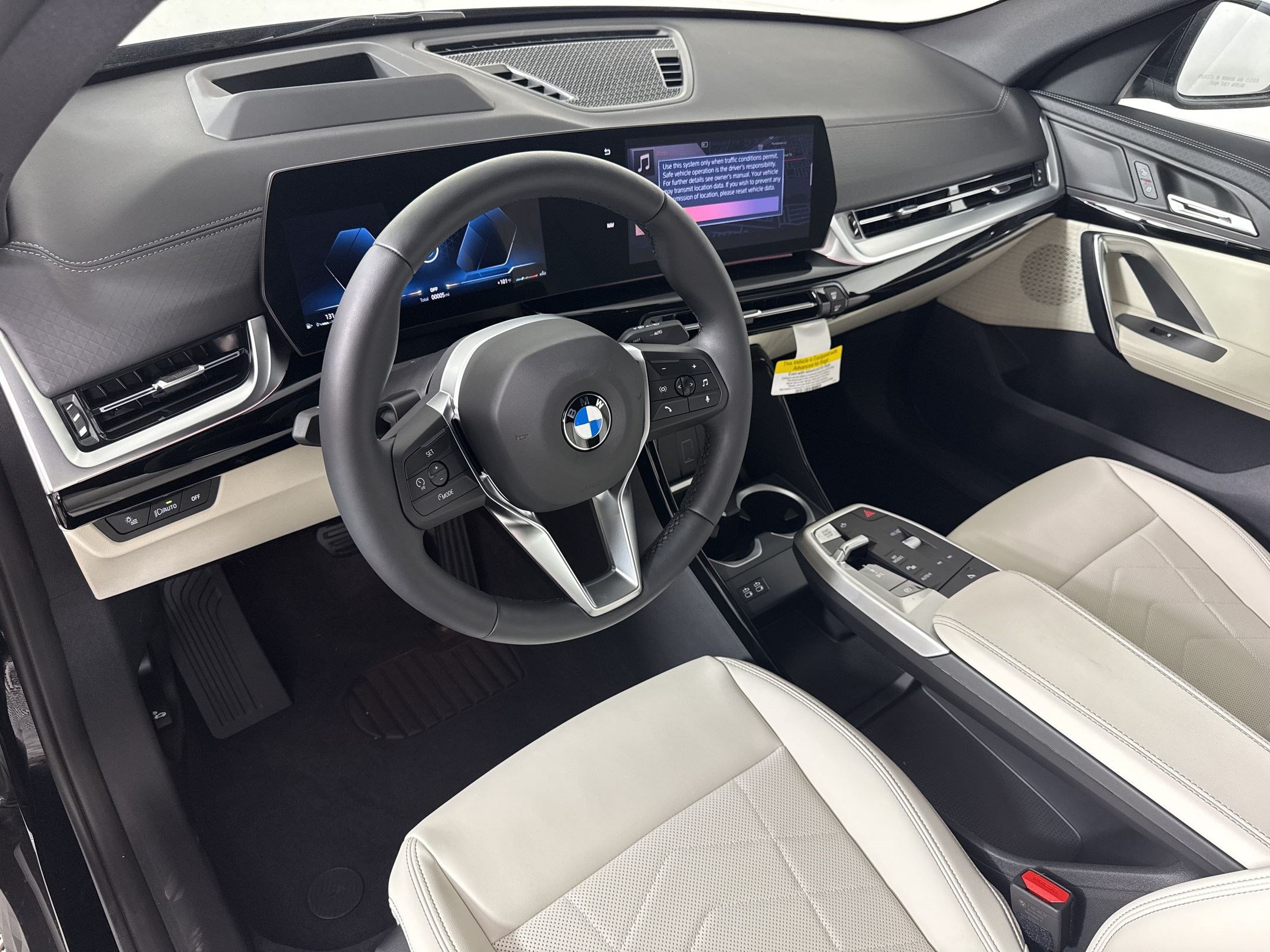 New 2026 BMW X2 xDrive28i w/ Technology Package AWD/4WD image 4