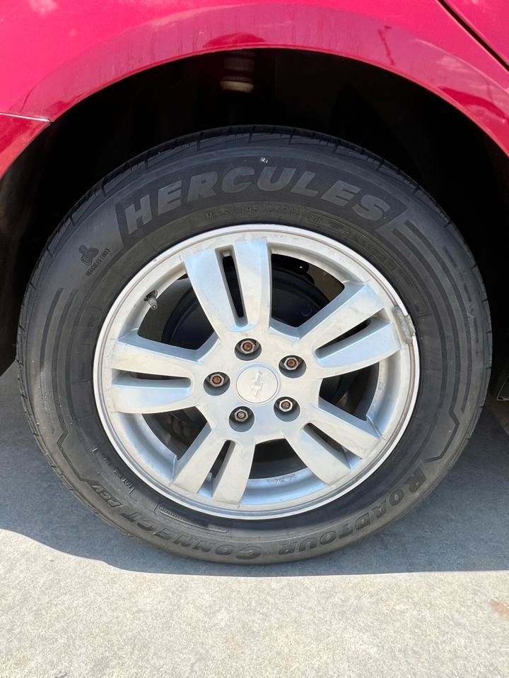 Used 2014 Chevrolet Sonic LT FWD image 33