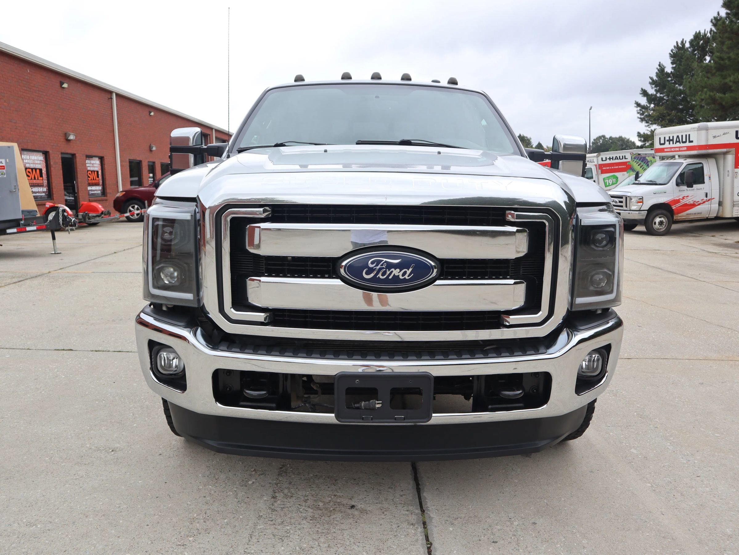 Used 2015 Ford F350 Lariat w/ Lariat Interior Package image 9