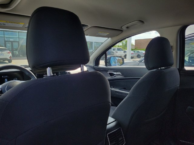 Certified 2023 Kia Sportage LX AWD/4WD image 11