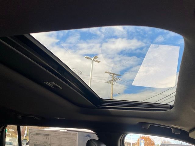 New 2025 Jeep Grand Cherokee L Altitude image 30