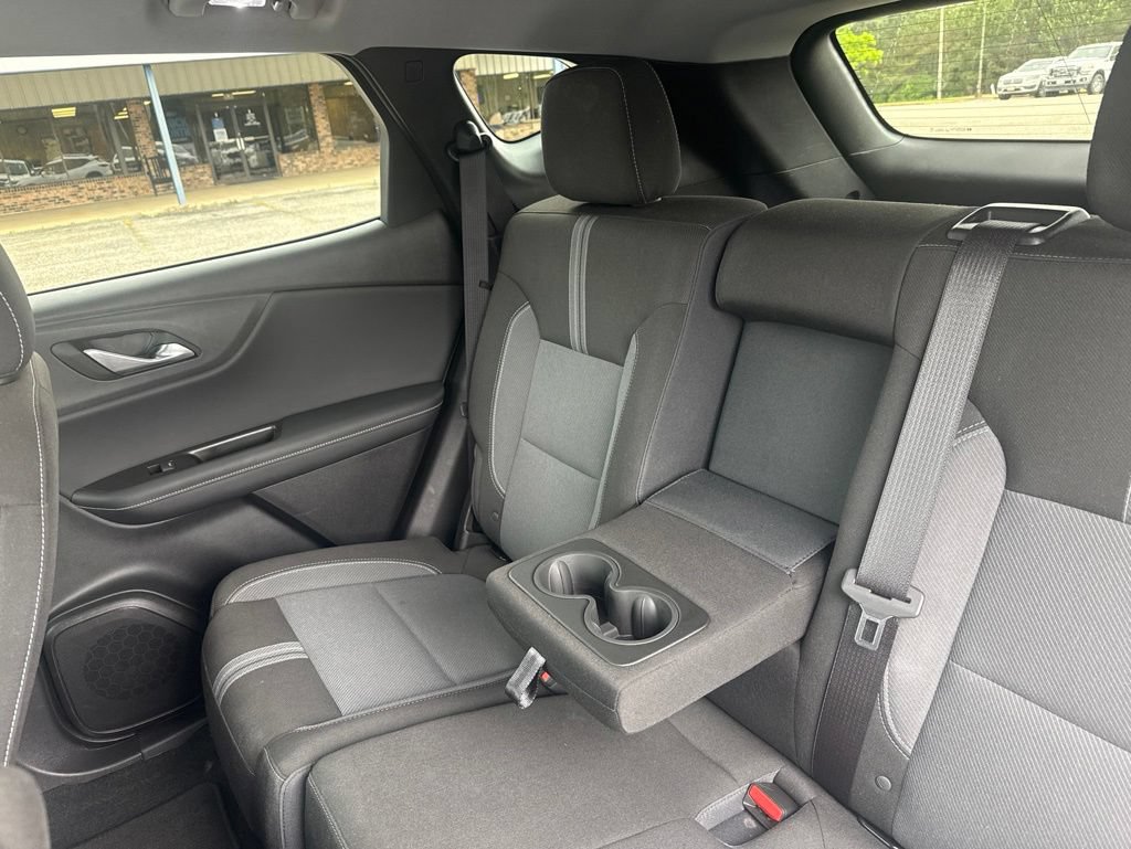 Used 2025 Chevrolet Blazer LT FWD image 13