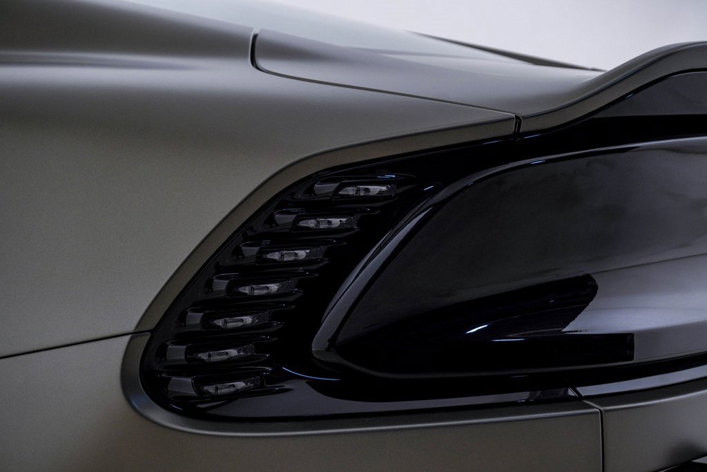 Used 2025 Aston Martin Vanquish image 15