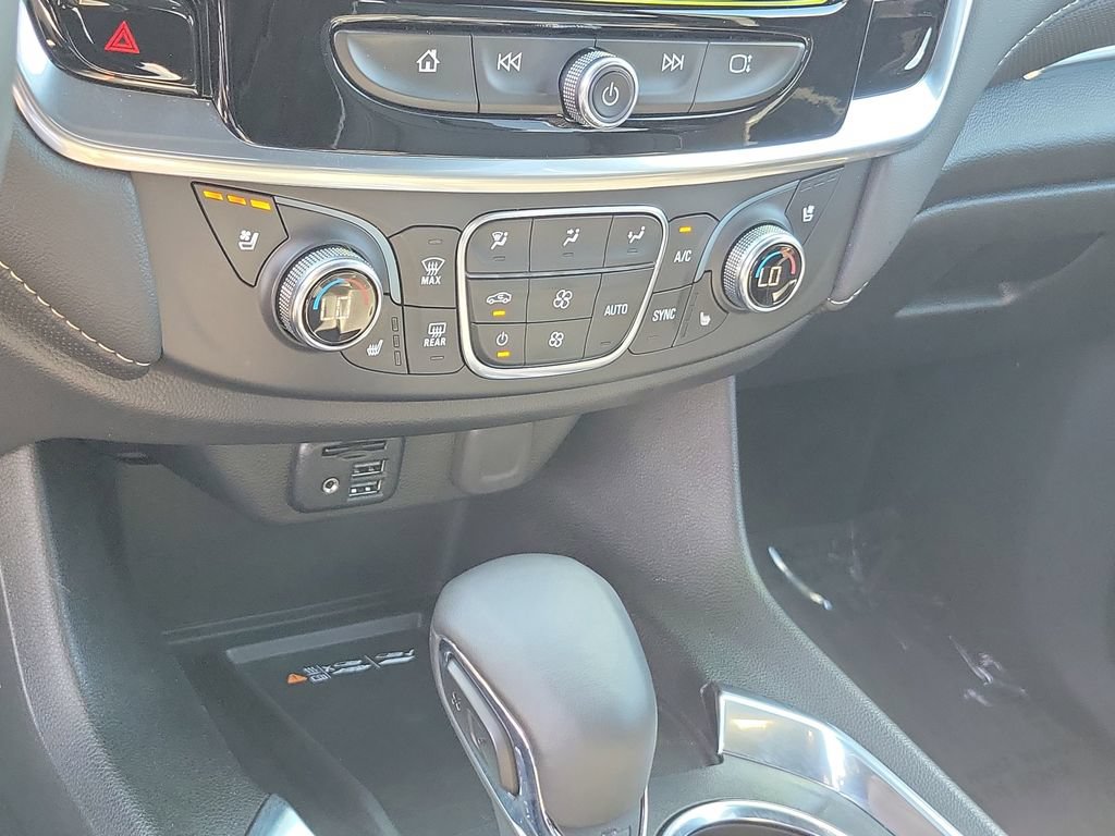 Used 2024 Chevrolet Traverse Premier w/ Redline Edition FWD image 30
