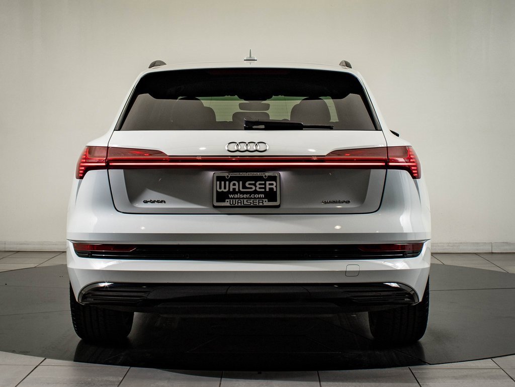 Used 2021 Audi e-tron Premium w/ Convenience Plus Package image 7