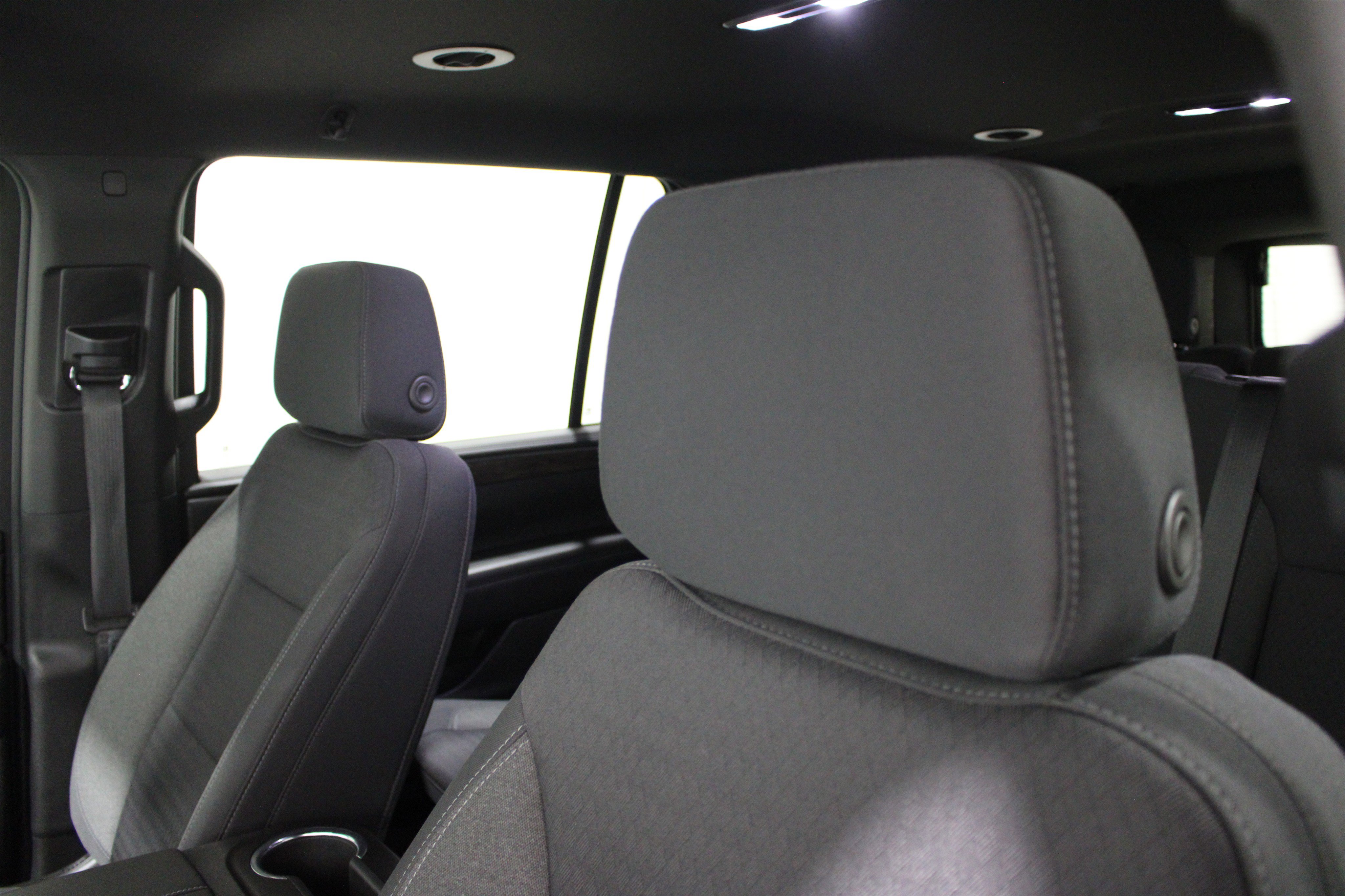 Used 2023 Chevrolet Suburban LS image 4