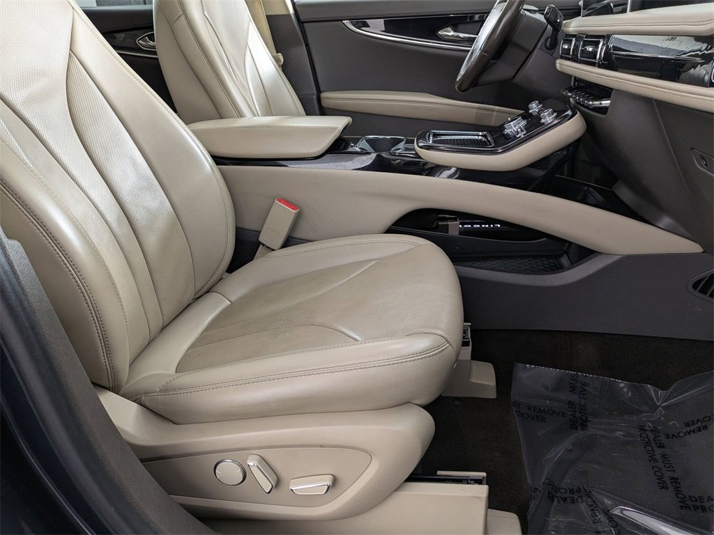 Used 2022 Lincoln Nautilus Reserve image 31