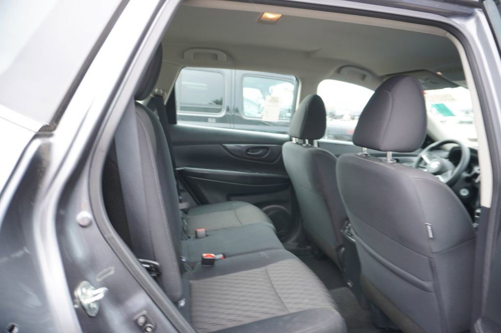 Used 2020 Nissan Rogue S image 7