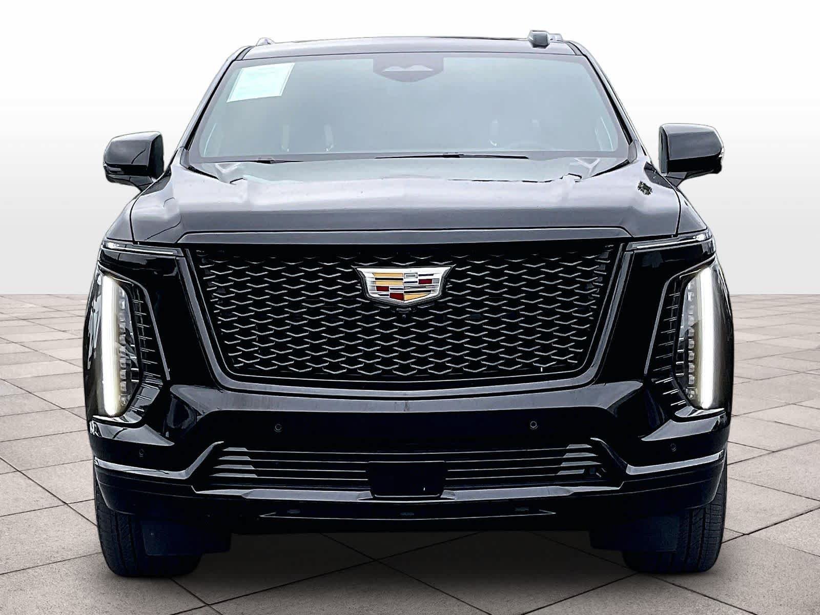 Used 2025 Cadillac Escalade Sport Platinum AWD/4WD image 3
