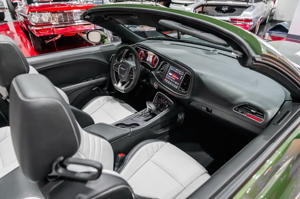 Used 2023 Dodge Challenger SRT Hellcat RWD image 22