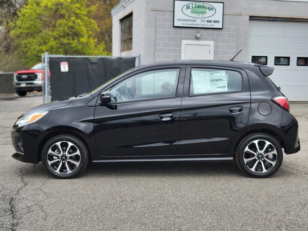 New 2024 Mitsubishi Mirage SE image 2