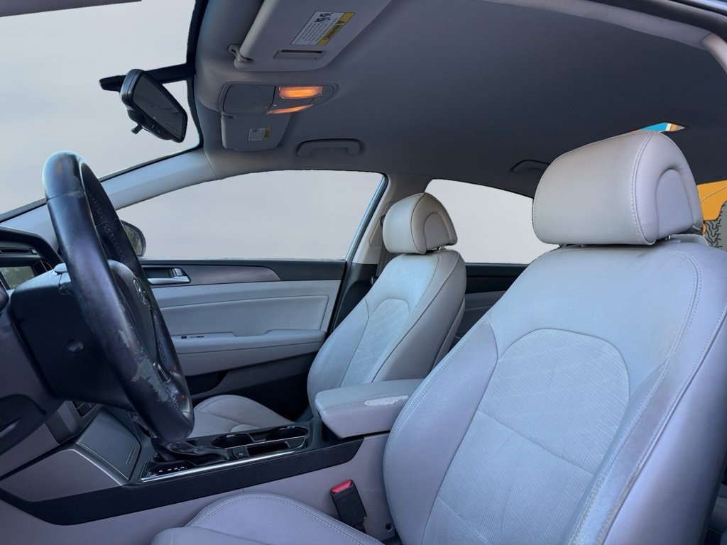 Used 2016 Hyundai Sonata Sport w/ Option Group 02 image 19