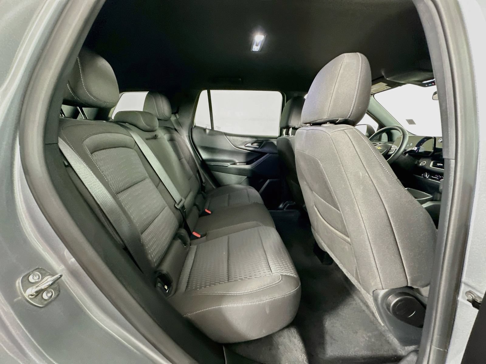 Used 2026 Chevrolet Equinox LT FWD image 27
