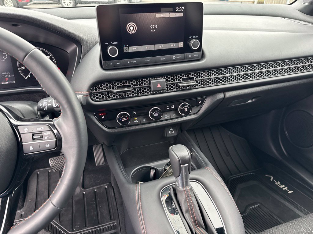 Used 2024 Honda HR-V Sport image 18