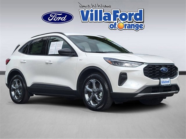 Used 2025 Ford Escape ST-Line w/ Equipment Group 301A image 1