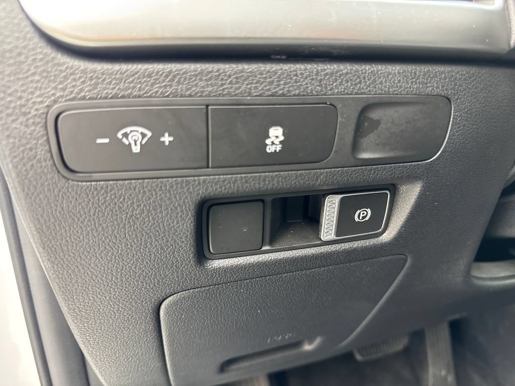 Used 2025 Hyundai Palisade SE FWD image 56