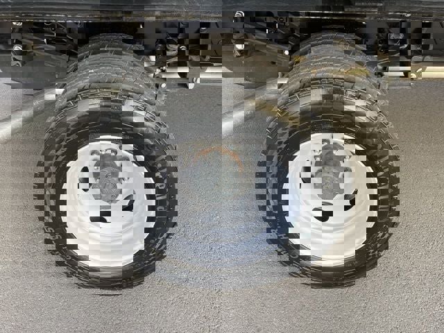 Used 2024 Ford F550 2WD Regular Cab Super Duty image 9