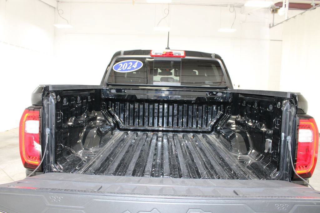 Used 2024 GMC Canyon AT4 AWD/4WD image 27