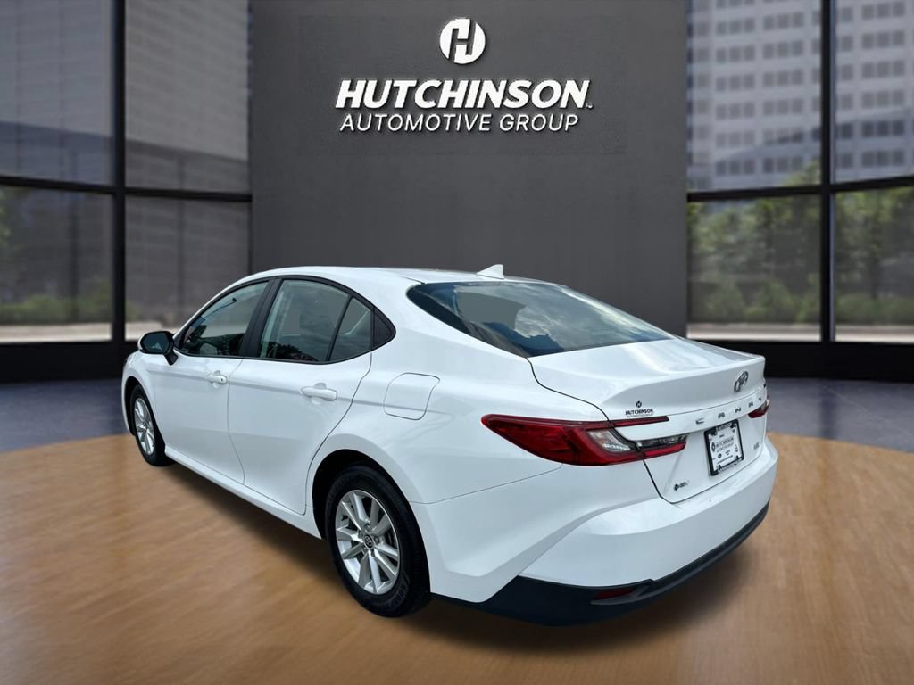 Used 2025 Toyota Camry LE FWD image 5