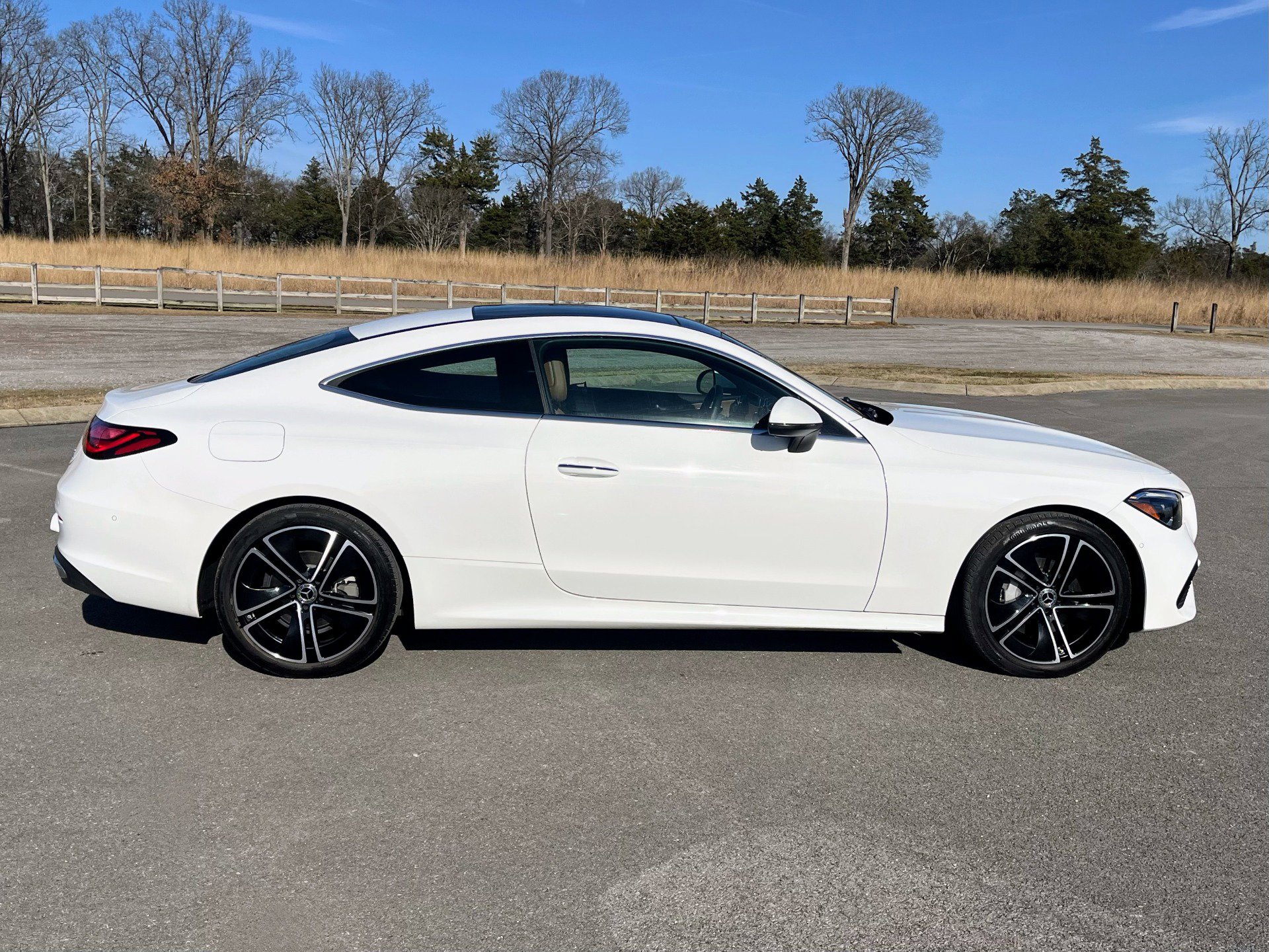 Used 2024 Mercedes-Benz CLE 300 4MATIC Coupe image 7