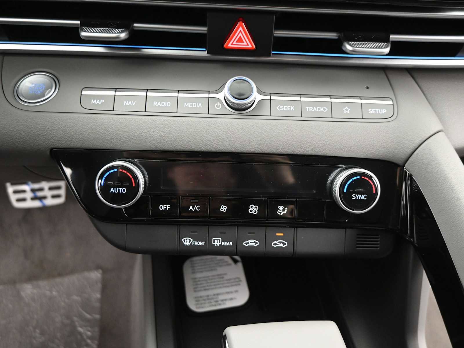 New 2026 Hyundai Elantra Sport image 18