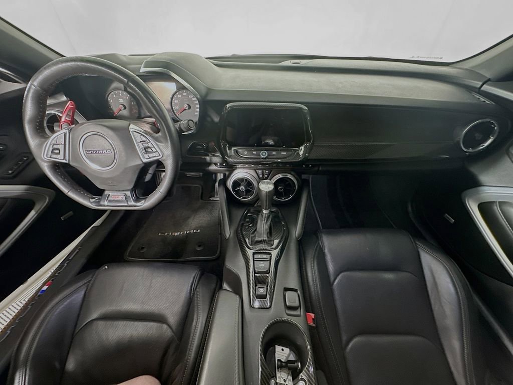 Used 2018 Chevrolet Camaro SS image 10