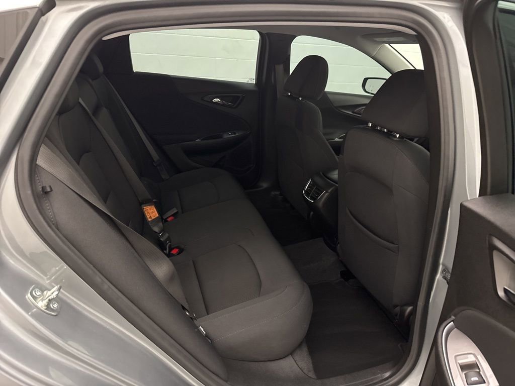Used 2024 Chevrolet Malibu LT image 34