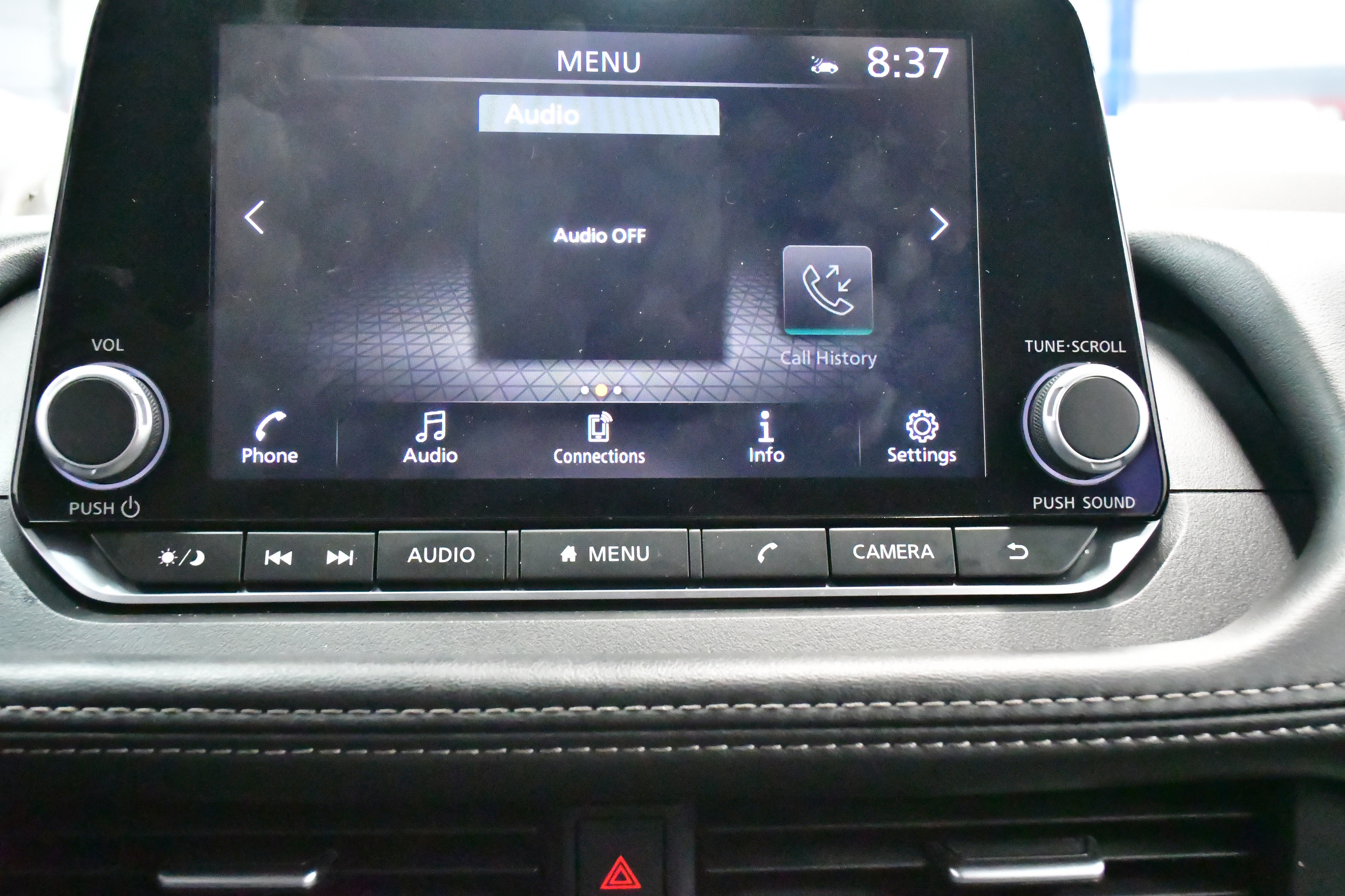 Used 2023 Nissan Rogue SV image 43