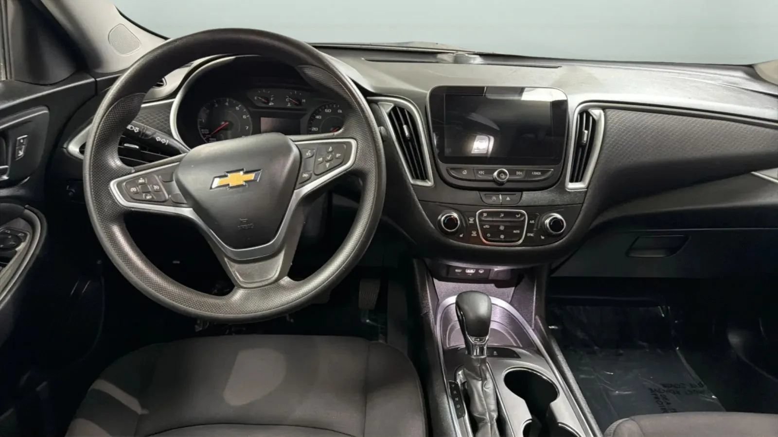 Used 2022 Chevrolet Malibu LT FWD image 10