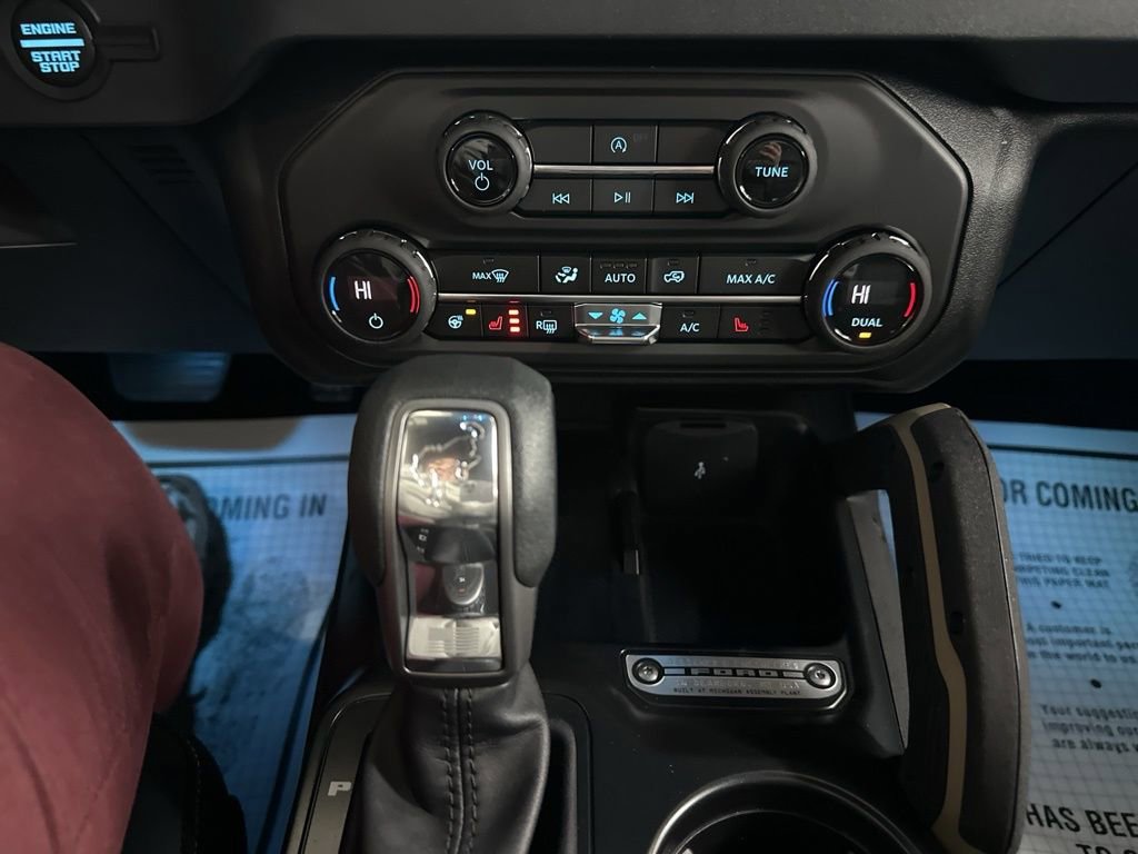 New 2026 Ford Bronco Badlands AWD/4WD image 37