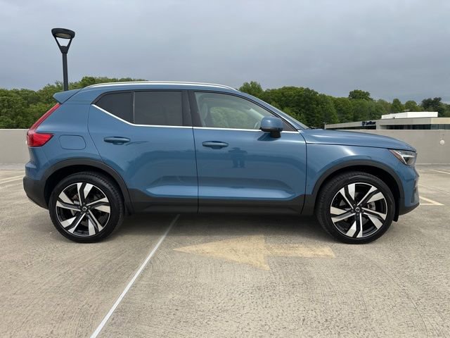 Certified 2023 Volvo XC40 B5 Plus w/ Climate Package AWD/4WD image 10