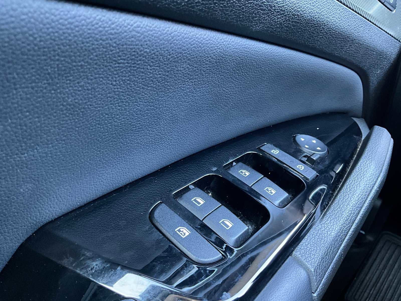 Used 2023 Kia Sportage SX FWD image 21