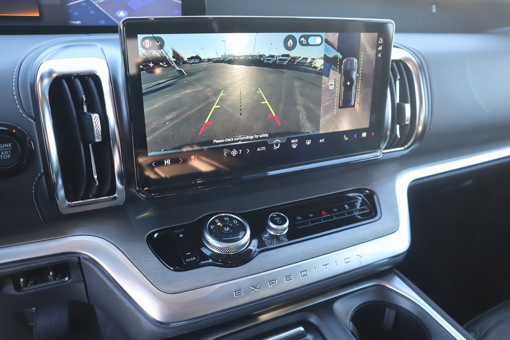 New 2025 Ford Expedition Platinum w/ Driver's Package image 6