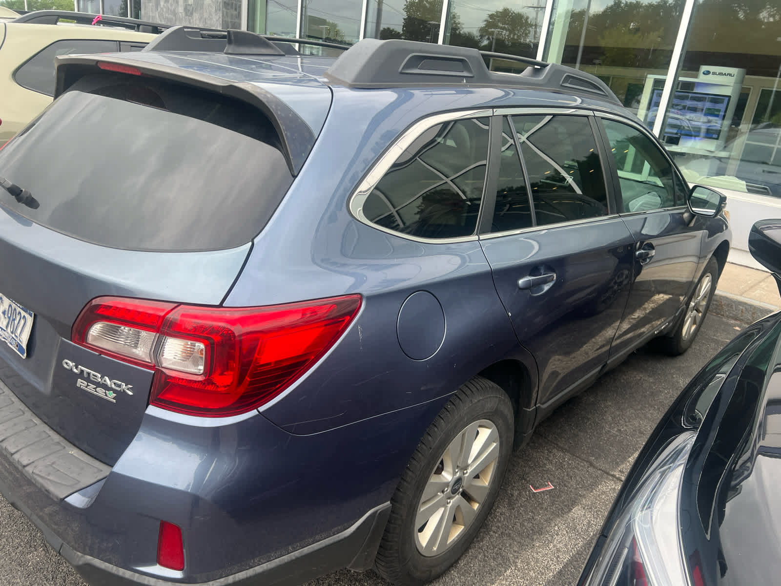 Used 2016 Subaru Outback 2.5i Premium AWD/4WD image 7