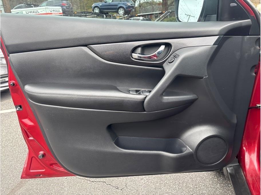 Used 2016 Nissan Rogue SL w/ SL Premium Package image 9