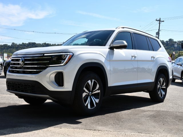 New 2026 Volkswagen Atlas SE image 3