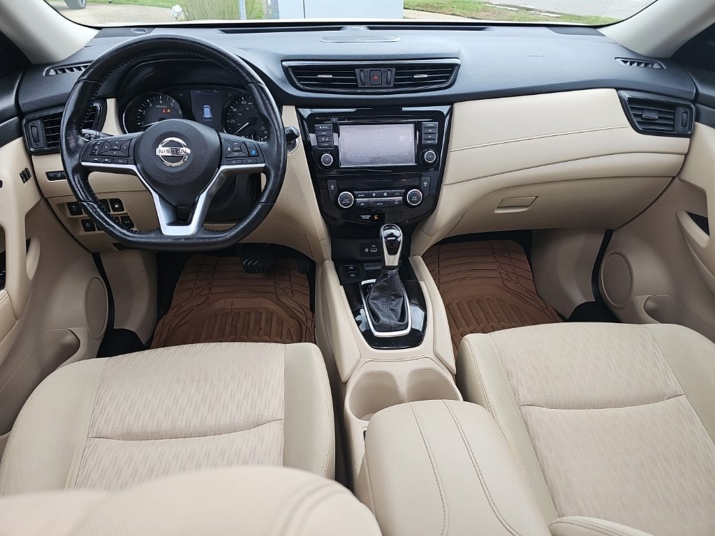 Used 2020 Nissan Rogue SV w/ Sun & Sound Touring Package AWD/4WD image 23