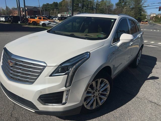 Used 2017 Cadillac XT5 Platinum image 1
