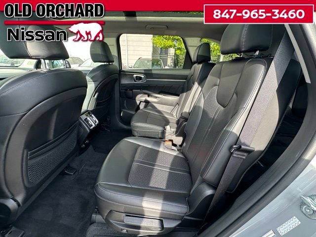 Used 2023 Kia Sorento SX AWD/4WD image 12