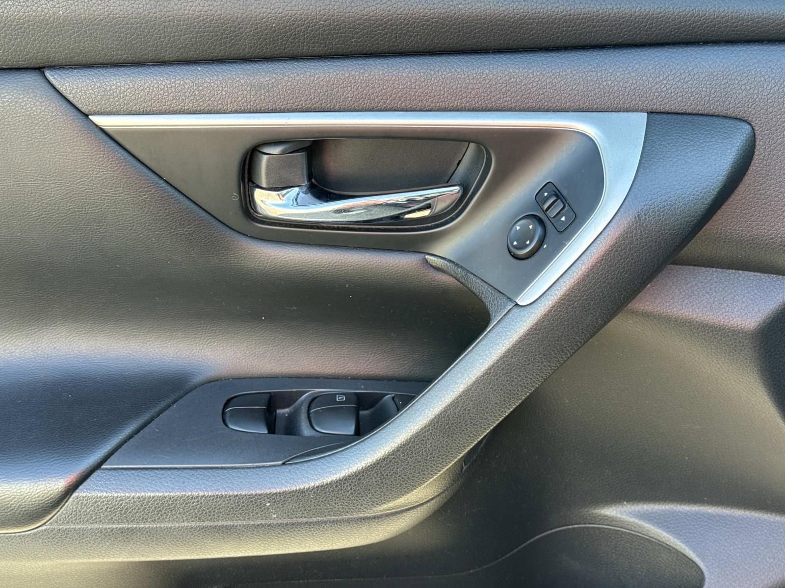 Used 2018 Nissan Altima 2.5 SV image 20