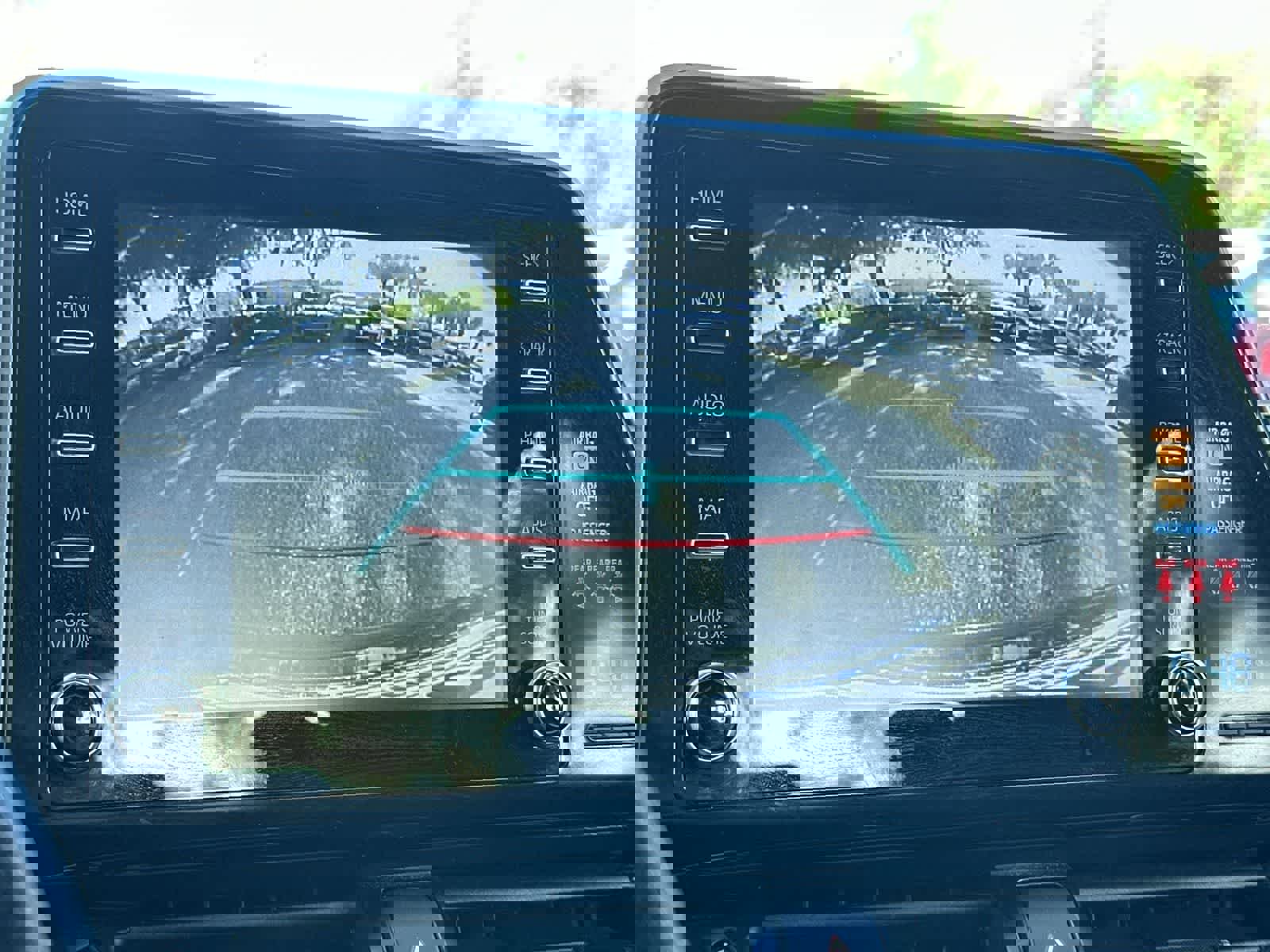 Used 2019 Toyota C-HR LE image 20