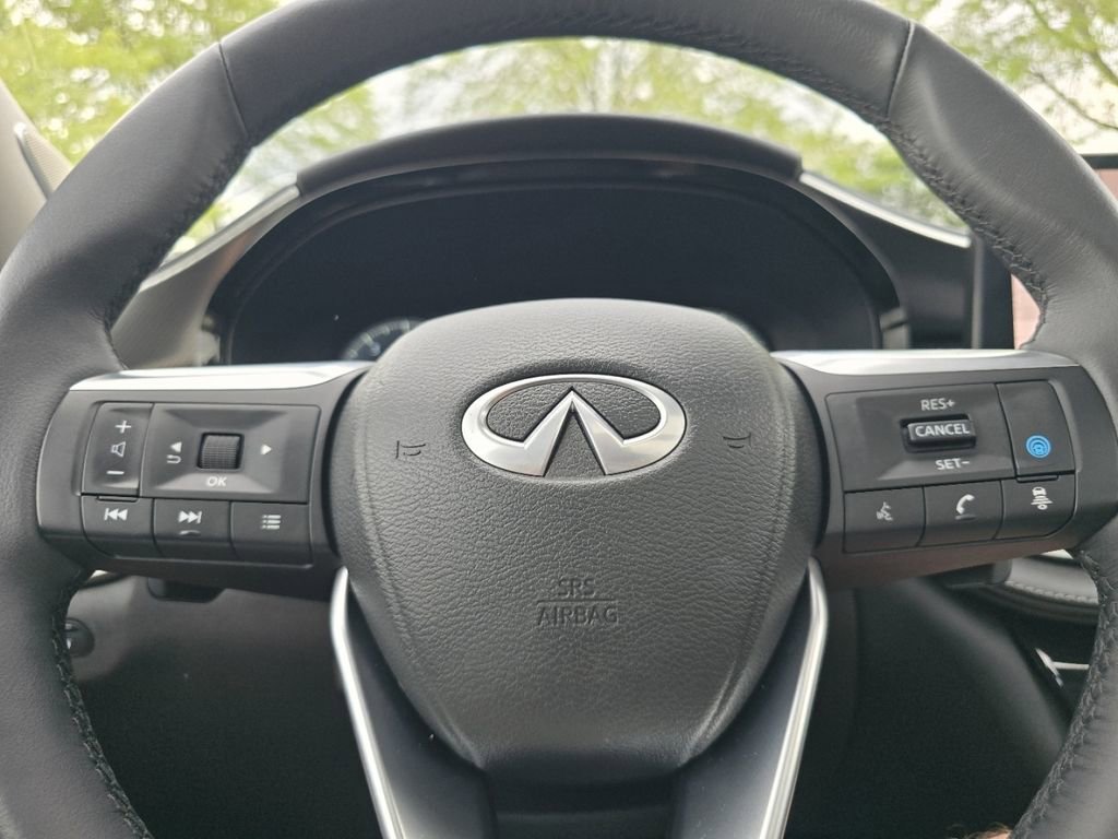 Certified 2025 INFINITI QX60 Luxe w/ Cargo Package AWD/4WD image 30