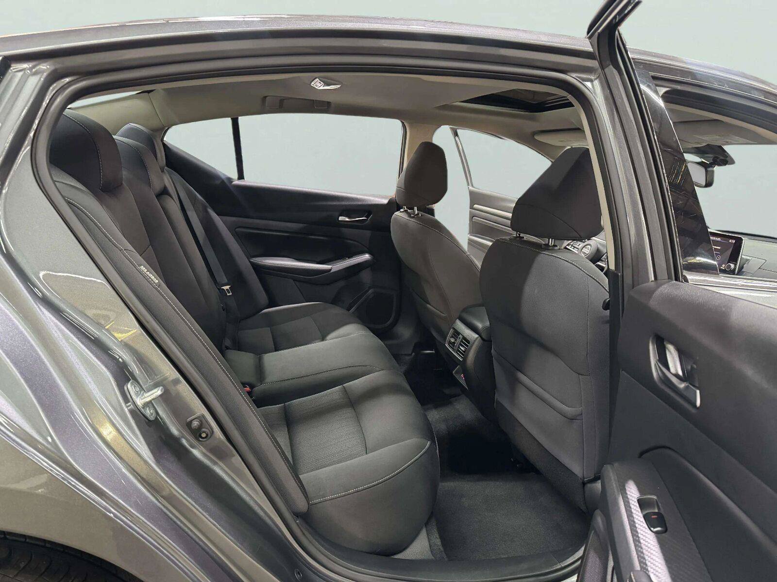 Used 2019 Nissan Altima 2.5 SV AWD/4WD image 33