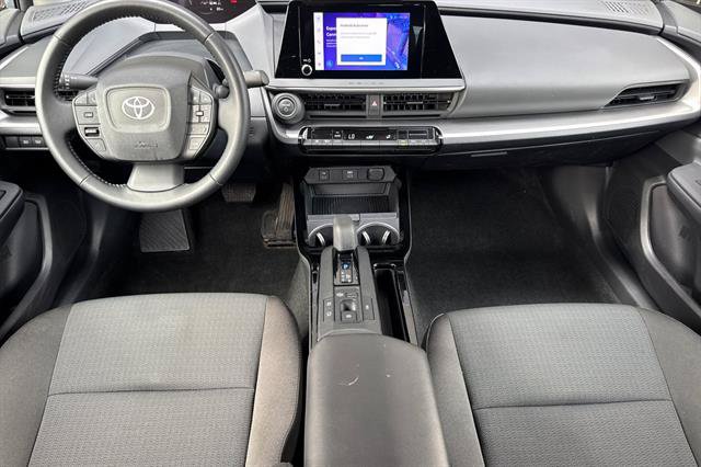 Used 2025 Toyota Prius LE FWD image 14