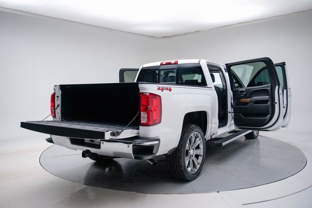 Used 2018 Chevrolet Silverado 1500 LTZ w/ LTZ Plus Package image 21