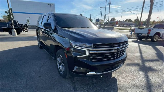 Used 2021 Chevrolet Suburban LT image 4