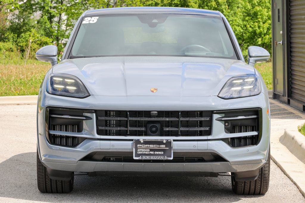 Certified 2025 Porsche Cayenne S AWD/4WD image 11